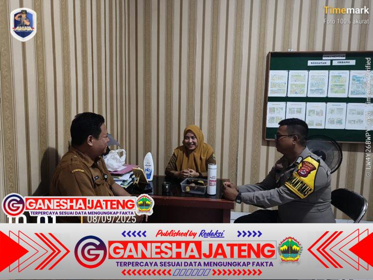 Bhabinkamtibmas Polsek Ciwandan Sambang Dialogis Bersama Lurah dan Staf Kelurahan Bhabinkamtibmas Polsek Ciwandan Sambang Dialogis Bersama Lurah dan Staf Kelurahan