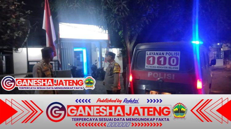 Polsek Puloampel Laksanakan Patroli Blue Light Cegah Balap Liar dan Gangguan Kamtibmas Polsek Puloampel Laksanakan Patroli Blue Light Cegah Balap Liar dan Gangguan Kamtibmas