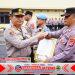 Kapolres Cilegon Berikan Penghargaan kepada Personel Berprestasi