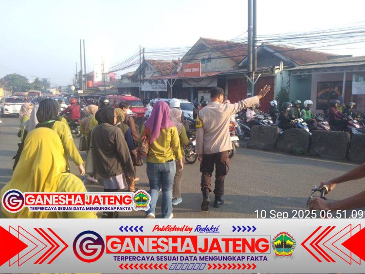 Polsek Cikupa Gelar PECAK, Wujudkan Kamseltibcar Lantas di Jalur Ramai Pagi Hari