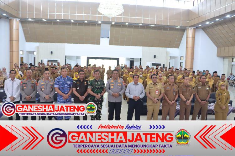 Pemkab Tangerang Gelar Rapat Koordinasi Kamtibmas Bersama Kepala Sekolah Se-Kabupaten Tangerang Pemkab Tangerang Gelar Rapat Koordinasi Kamtibmas Bersama Kepala Sekolah Se-Kabupaten Tangerang
