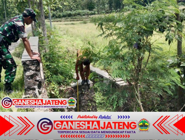Babinsa Andong Dampingi Survei Jalan Baru, Dorong Peningkatan Infrastruktur Desa
