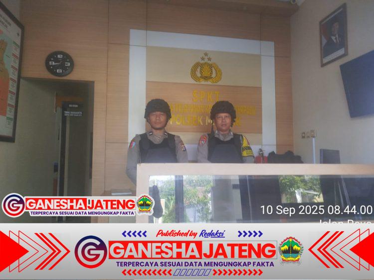 Personel Polsek Mancak Tingkatkan Sistem Keamanan Mako dengan Sispam Personel Polsek Mancak Tingkatkan Sistem Keamanan Mako dengan Sispam