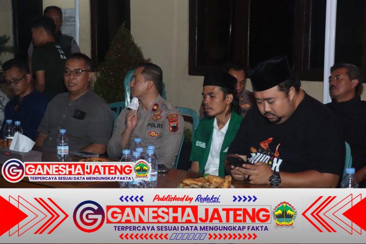 Polres Kebumen Gelar Ngobrol Bareng Warga dan Ormas, Perkuat Sinergi Jaga Kamtibmas Polres Kebumen Gelar Ngobrol Bareng Warga dan Ormas, Perkuat Sinergi Jaga Kamtibmas