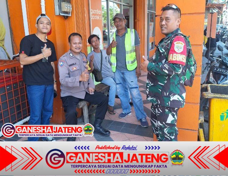 Bhabinkamtibmas Desa Cikupa Sambangi Juru Parkir di Kawasan Ruko Citra Raya