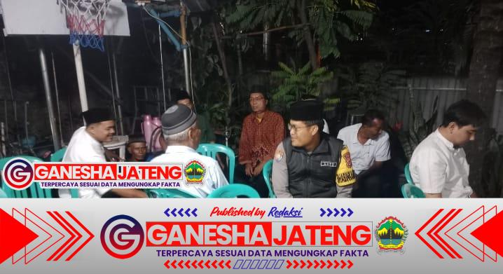 Bhabinkamtibmas Polsek Purwakarta Rutin Sambangi Tokoh Masyarakat Wujudkan Polri Peduli Bhabinkamtibmas Polsek Purwakarta Rutin Sambangi Tokoh Masyarakat Wujudkan Polri Peduli