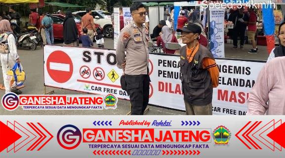 Antisipasi Gangguan Kamtibmas, Polsek Purwakarta Siaga dan Patroli Jalan Kaki di Kawasan Car Free Day Antisipasi Gangguan Kamtibmas, Polsek Purwakarta Siaga dan Patroli Jalan Kaki di Kawasan Car Free Day