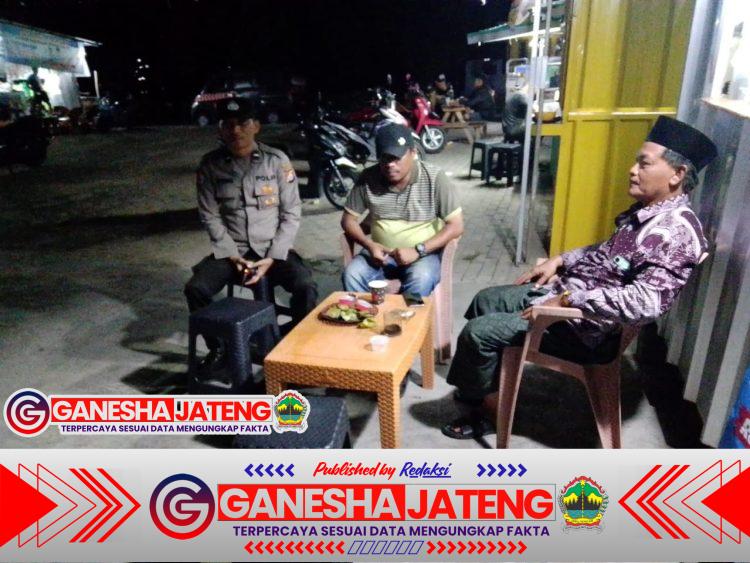 Personel Polsek Mancak Laksanakan Patroli Mobile Blue Light untuk Cegah 3C dan Gangguan Kriminalitas