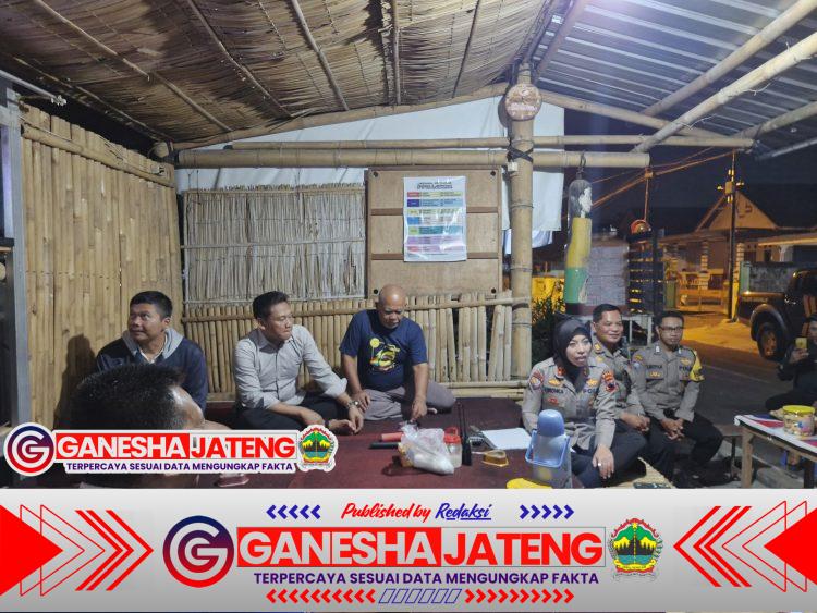 Kapolres Salatiga Apresiasi Siskamling di Kota Salatiga, Dinilai Efektif Bantu Tugas Kepolisian Kapolres Salatiga Apresiasi Siskamling di Kota Salatiga, Dinilai Efektif Bantu Tugas Kepolisian