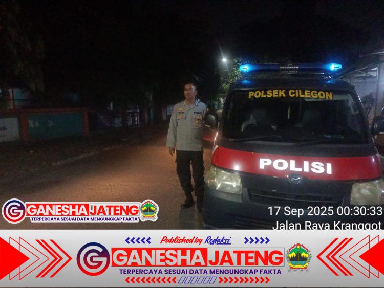 Blue Light Patrol Antisipasi Kejahatan Malam Hari, Polsek Cilegon Jaga Kamtibmas Kondusif Blue Light Patrol Antisipasi Kejahatan Malam Hari, Polsek Cilegon Jaga Kamtibmas Kondusif
