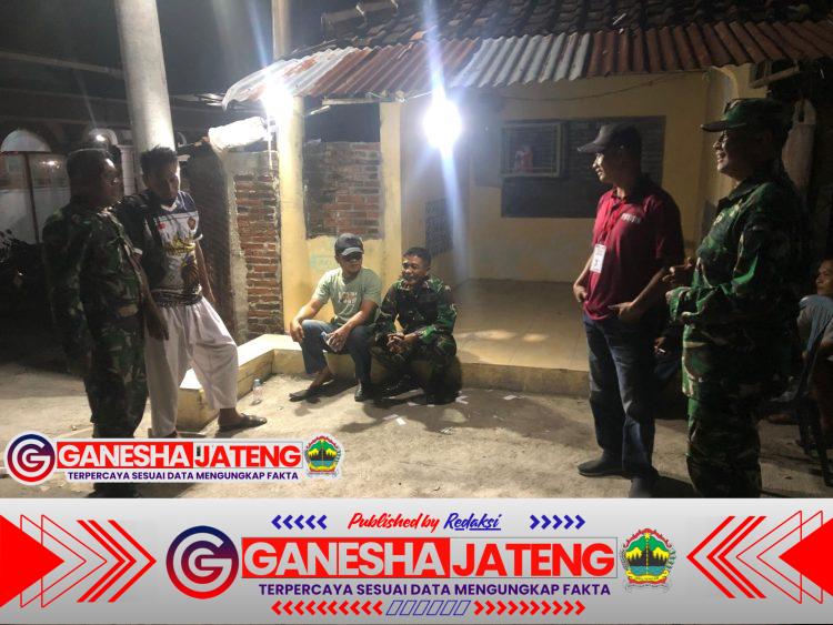 Koramil Sambungmacan Gandeng Linmas, FKPPI, dan Ormas Tingkatkan Patroli Keamanan Wilayah Koramil Sambungmacan Gandeng Linmas, FKPPI, dan Ormas Tingkatkan Patroli Keamanan Wilayah