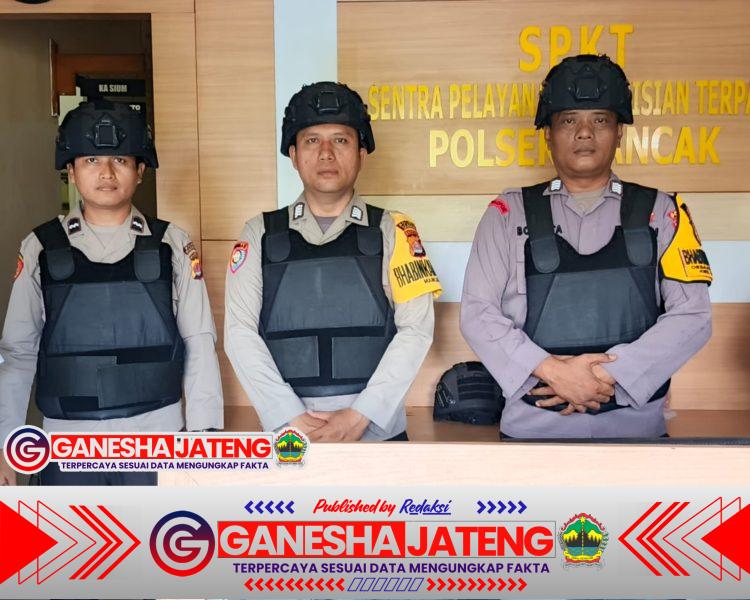 Personel Polsek Mancak Laksanakan Sispam Mako untuk Tingkatkan Keamanan Markas