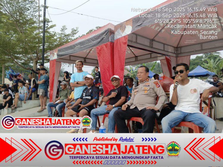Bhabinkamtibmas Polsek Mancak Monitoring Turnamen Sepak Bola Antar RT se-Desa Labuan Cup 2025