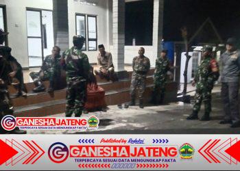 Patroli Malam TNI, Linmas dan Banser Jaga Kondusifitas Wilayah Musuk