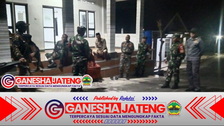 Patroli Malam TNI, Linmas dan Banser Jaga Kondusifitas Wilayah Musuk