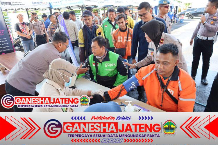 Satlantas Polres Sukoharjo Gelar Program Lampu Emas, Apresiasi Driver Ojol di HUT Lalu Lintas Bhayangkara ke-70 Satlantas Polres Sukoharjo Gelar Program Lampu Emas, Apresiasi Driver Ojol di HUT Lalu Lintas Bhayangkara ke-70