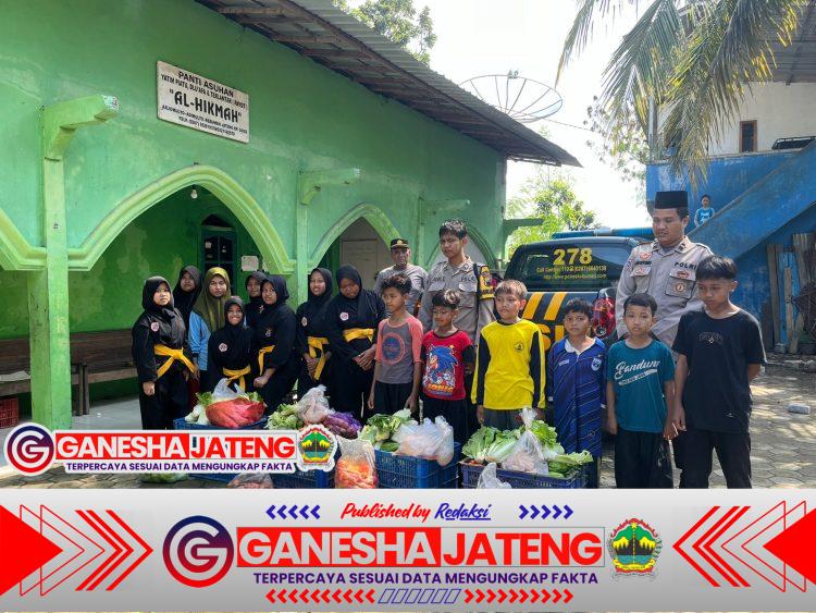 Dari Pasar Karanganyar ke Pesantren: Cara Polisi Kebumen Menyemai Solidaritas