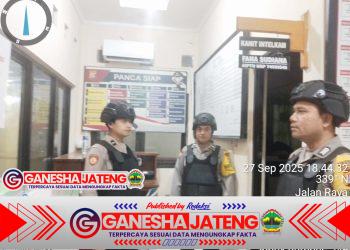 Polsek Mancak Laksanakan Sispam Mako Malam Hari, Pastikan Keamanan Tetap Kondusif