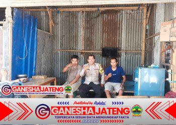 Bhabinkamtibmas Polsek Cikupa Sambangi Warga Desa Sukadamai