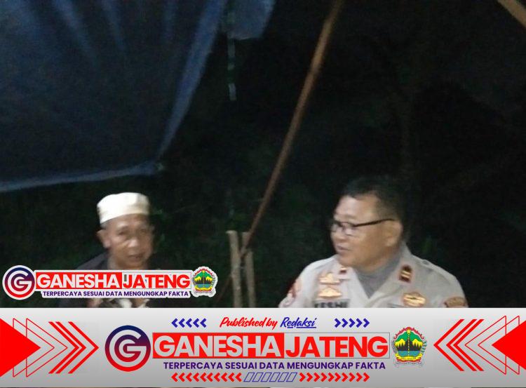 Laksanakan Door To Door System, Iptu Sukesi dan Ka SPKT Polsek Bojonegara