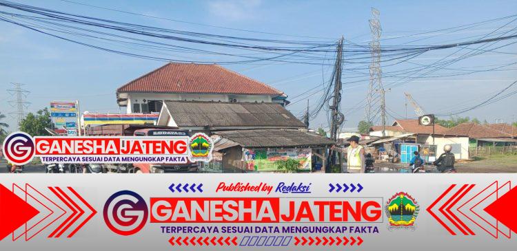 Strong Poin Pelayanan Pagi, Aipda Linggar dan Bripka Susilo Bhabinkamtibmas Ds Bojonegara Cegah Kemacetan dan Laka Lantas Strong Poin Pelayanan Pagi, Aipda Linggar dan Bripka Susilo Bhabinkamtibmas Ds Bojonegara Cegah Kemacetan dan Laka Lantas