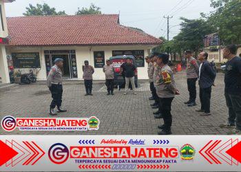 Polsek Panongan Gelar Apel Pagi, Dipimpin Kanit Provos Aipda Ferdi Yanto