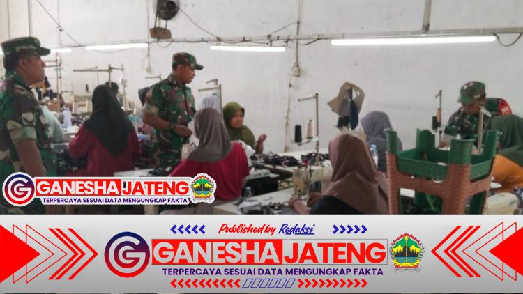 Babinsa Berikan Pendampingan dan Dukungan kepada UMKM Konveksi Pakaian