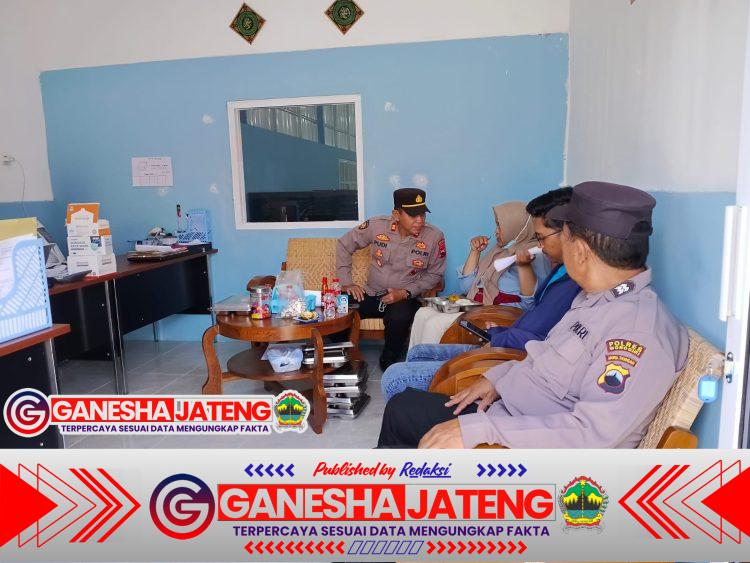 Ribuan Siswa di Jatiroto Dapat Makan Bergizi Gratis, Polisi Turun Langsung Kawal Distribusi