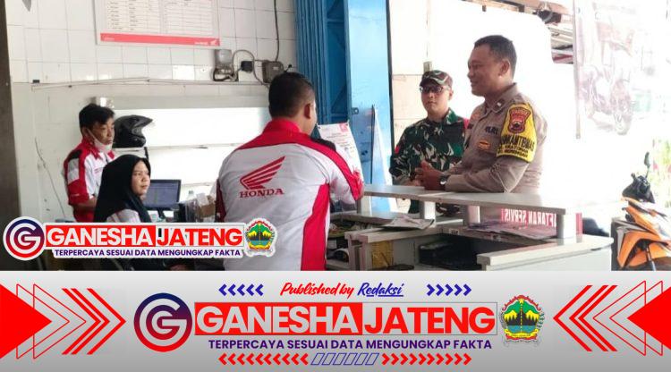 Babinsa Kratonan Komsos, Demi Hubungan Baik dengan Warganya Babinsa Kratonan Komsos, Demi Hubungan Baik dengan Warganya