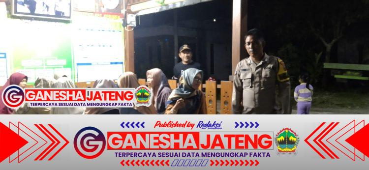 Ibu-Ibu Desa Gemeksekti Turut Jaga Kamtibmas Lewat Ronda Malam Setiap Sabtu