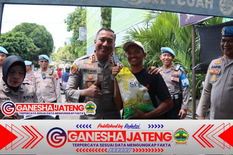 Kabid Propam Polda Jateng dan Kapolres Boyolali Gelar Pasar Murah dan Bakti Sosial di Boyolali Kota