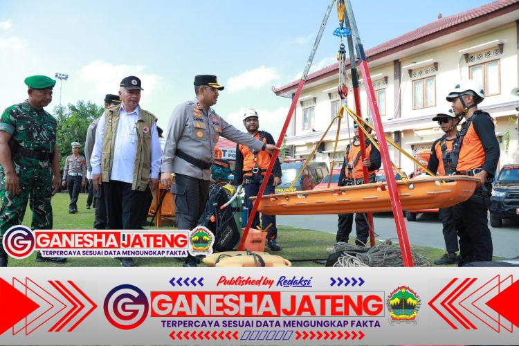 Hadapi Musim Hujan Ekstrem, Polres Klaten Bersama Unsur Forkopimda Siagakan Personel dan Peralatan Hadapi Musim Hujan Ekstrem, Polres Klaten Bersama Unsur Forkopimda Siagakan Personel dan Peralatan