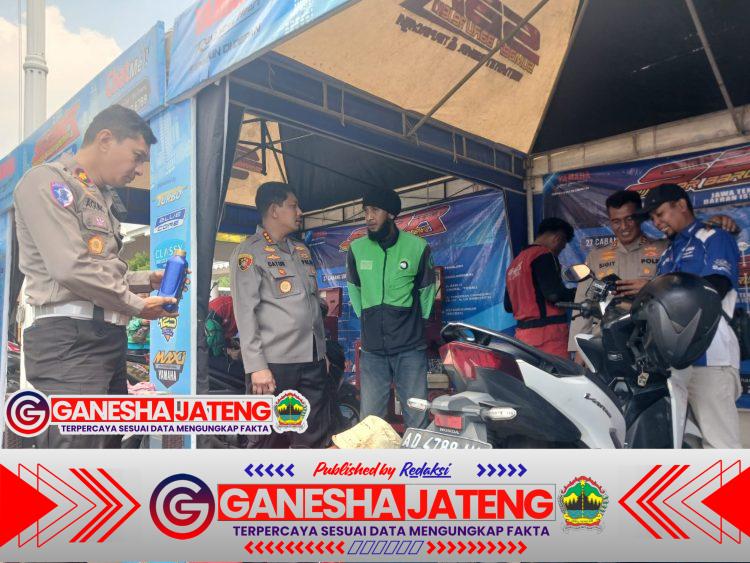 Polresta Surakarta Gelar “Polisi Menyapa” Bersama Ojek Online: Sengkuyung Golek Slamet Bareng Gojek