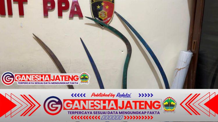 Polres Kendal Gagalkan Tawuran Pelajar di Kebondalem, Tiga Remaja Diamankan Polres Kendal Gagalkan Tawuran Pelajar di Kebondalem, Tiga Remaja Diamankan