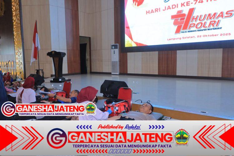 Sukses Gelar Donor Darah Serentak, Polda Lampung Kumpulkan 1.072 Kantong Darah Peringati HUT KE-74 Humas Polri Sukses Gelar Donor Darah Serentak, Polda Lampung Kumpulkan 1.072 Kantong Darah Peringati HUT KE-74 Humas Polri