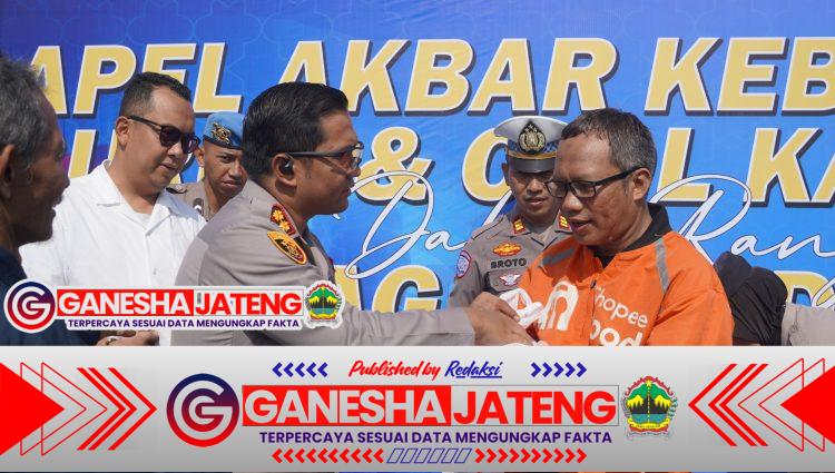 Polres Wonogiri Gelar Apel Akbar Kebangsaan Pekerja dan Ojol Kamtibmas: Wujud Sinergi dan Kebersamaan Menjaga Wonogiri Aman Polres Wonogiri Gelar Apel Akbar Kebangsaan Pekerja dan Ojol Kamtibmas: Wujud Sinergi dan Kebersamaan Menjaga Wonogiri Aman