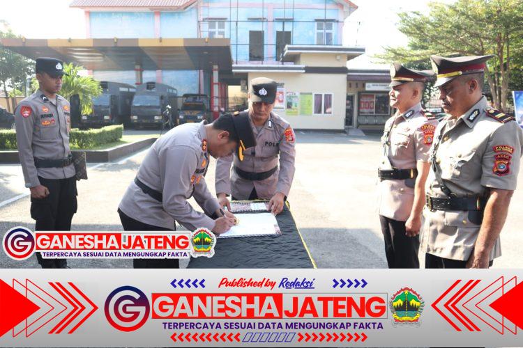 Kapolres Aceh Tenggara Pimpin Upacara Sertijab Kasat Intelkam dan Kasat Lantas Kapolres Aceh Tenggara Pimpin Upacara Sertijab Kasat Intelkam dan Kasat Lantas