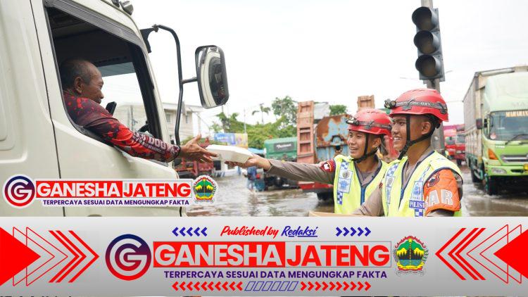 Brimob Polda Jateng Dirikan Posko Tanggap Darurat di Genuk, Tiap Hari Siapkan Ribuan Porsi Makanan Siap Saji