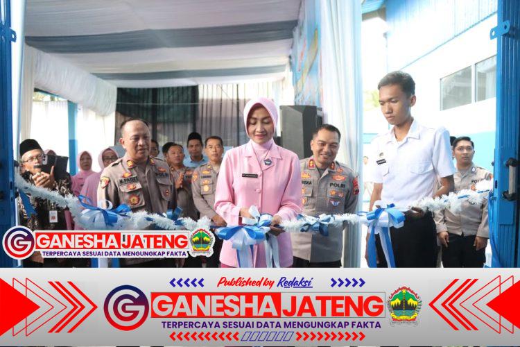 Polres Banjarnegara Luncurkan SPPG Kemala Bhayangkari Kedua di Desa Kertayasa Mandiraja Polres Banjarnegara Luncurkan SPPG Kemala Bhayangkari Kedua di Desa Kertayasa Mandiraja