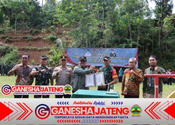 Sinergi TNI–Polri dan Pemkab Wonogiri Sukses Tutup TMMD Sengkuyung Tahap IV Tahun 2025 di Karangtengah