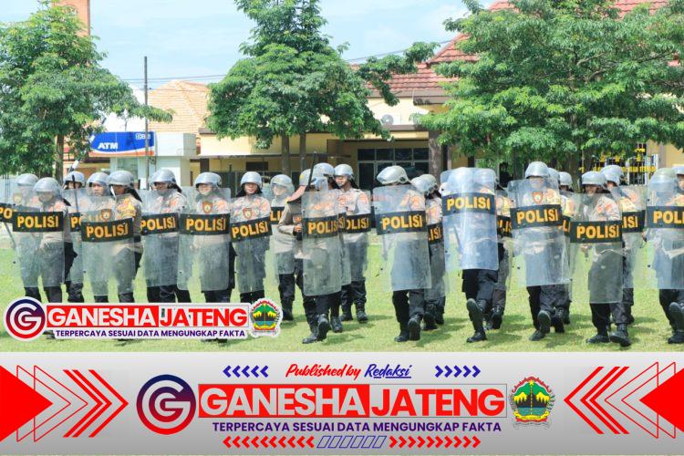 Tingkatkan Kemampuan secara Profesionalisme Polres Tulang Bawang Barat Gelar Latihan Dalmas