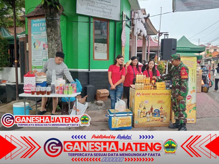 Babinsa Jayengan Sambangi Pelaku UMKM Pedagang Makanan dan Minuman