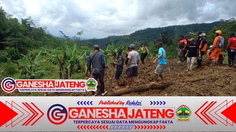 Polres Banjarnegara Terjunkan Personel Lakukan Penanganan Bencana Longsor Pandanarum, Evakuasi Hingga Trauma Healing