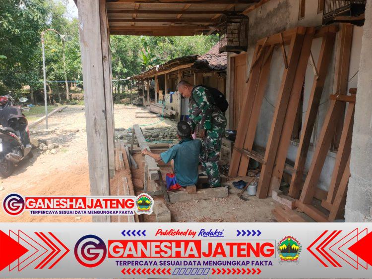 Babinsa Koramil Kemusu Sambangi Pengrajin Mebel, Dorong Pengembangan Usaha Warga Babinsa Koramil Kemusu Sambangi Pengrajin Mebel, Dorong Pengembangan Usaha Warga