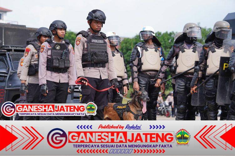 Polri Peragakan Model Pelayanan Unjuk Rasa Terbaru pada Apel Kasatwil 2025, Dirsamapta: “Semua Tindakan Harus Sesuai Prosedur dan Berbasis HAM Polri Peragakan Model Pelayanan Unjuk Rasa Terbaru pada Apel Kasatwil 2025, Dirsamapta: “Semua Tindakan Harus Sesuai Prosedur dan Berbasis HAM