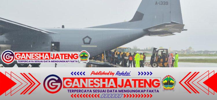 Tower PLN Roboh Dihantam Banjir, TNI Gerak Cepat Bantu Pulihkan Kelistrikan di Aceh